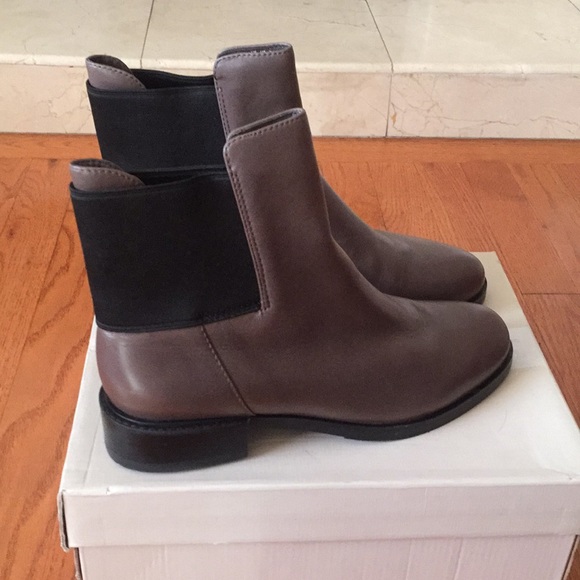 Clark’s boots leather $298 - Picture 2 of 3